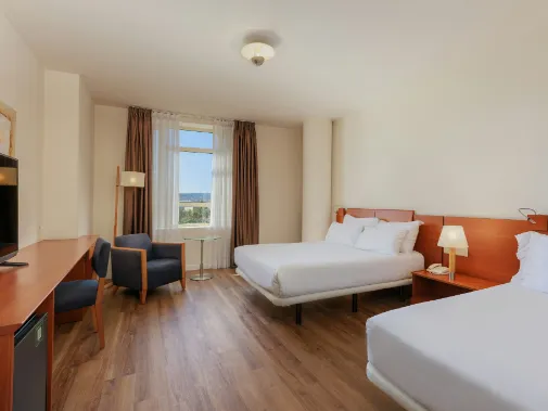 Habitaciones/Triple Room Habitaciones/Triple Room