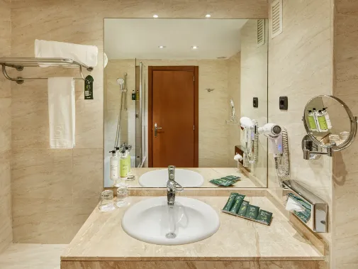 Habitaciones/Family Twin