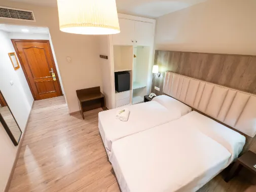 Habitaciones/Classic Twin Room Habitaciones/Classic Twin Room